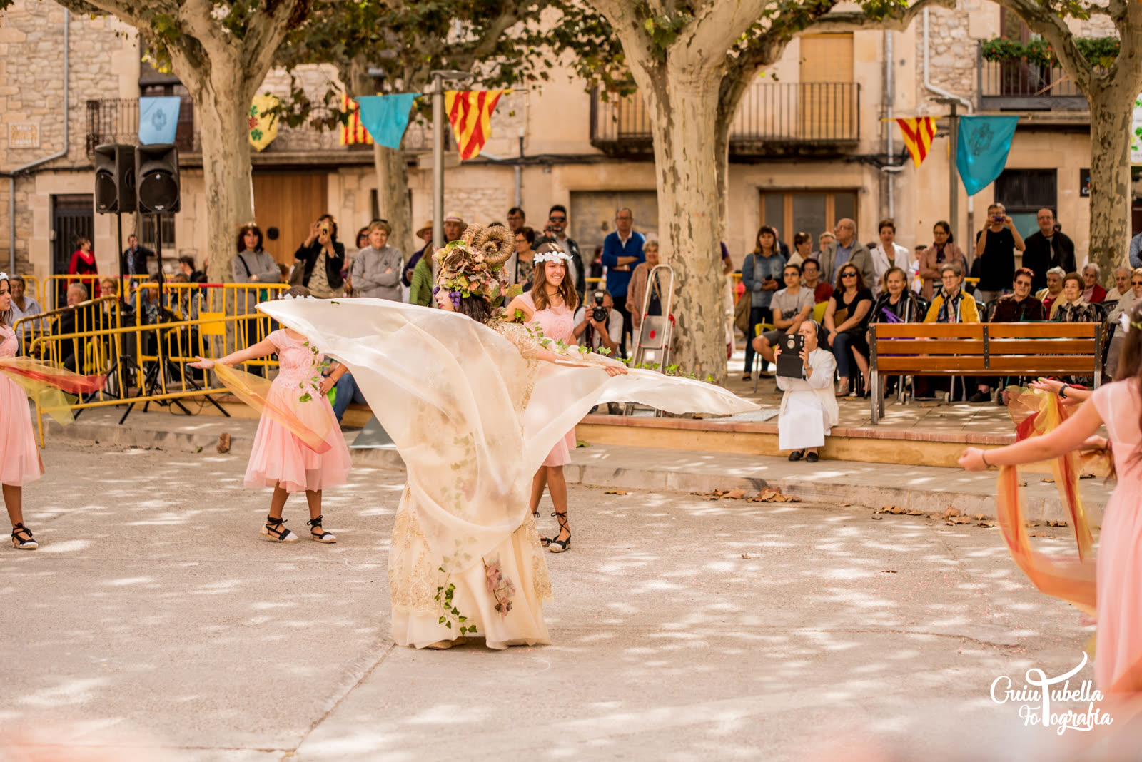 El Bacus dansant a la plaça de Verdú